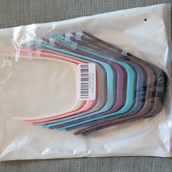 Fitbit Flex 2 bands - Picture 1 of 5